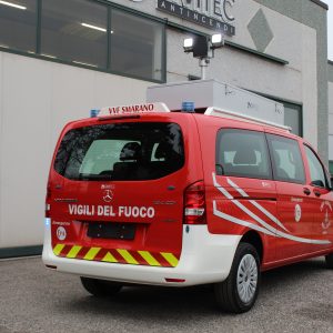Trasporto persone Mercedes Vito